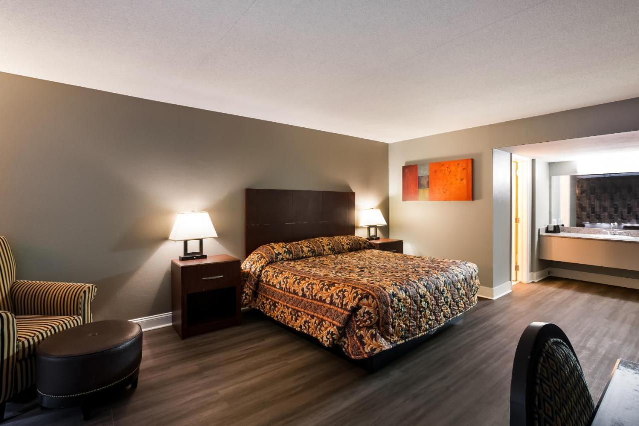 Knights Inn Fayetteville - Fort Bragg Dış mekan fotoğraf