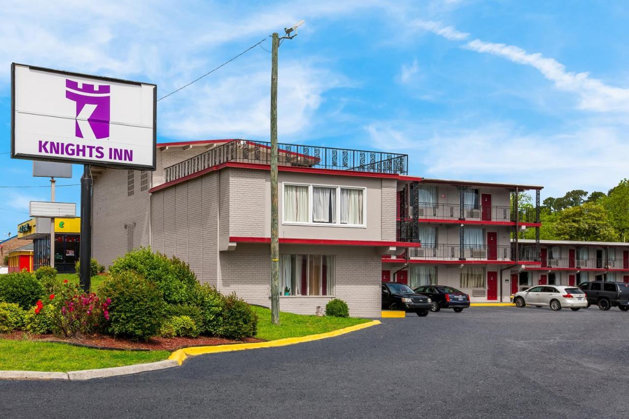 Knights Inn Fayetteville - Fort Bragg Dış mekan fotoğraf