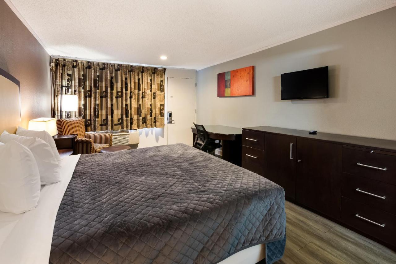 Knights Inn Fayetteville - Fort Bragg Dış mekan fotoğraf