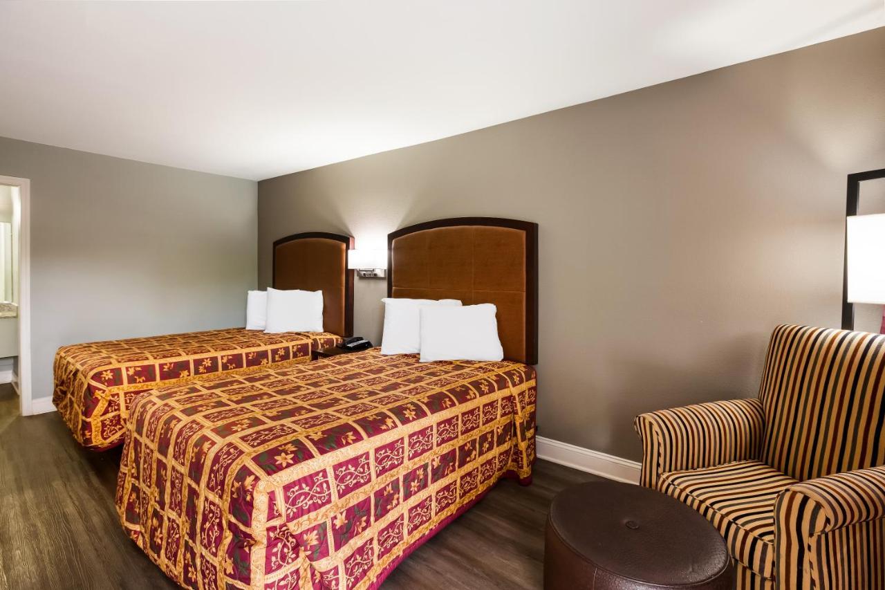 Knights Inn Fayetteville - Fort Bragg Dış mekan fotoğraf