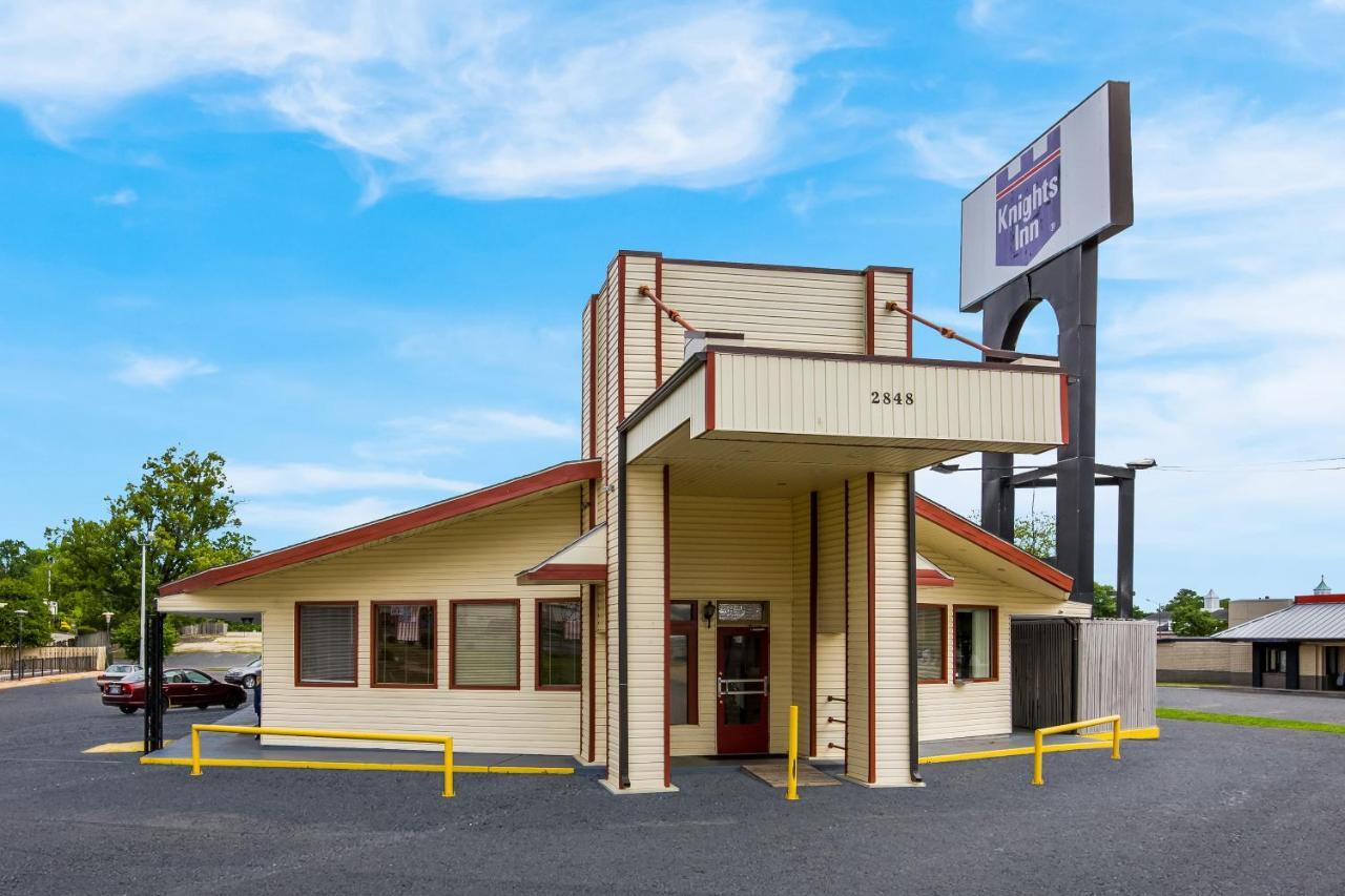 Knights Inn Fayetteville - Fort Bragg Dış mekan fotoğraf